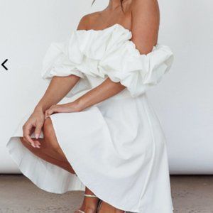 Selfie Leslie- Kailynn Off-Shoulder A-Line Mini Dress White × 1 M
